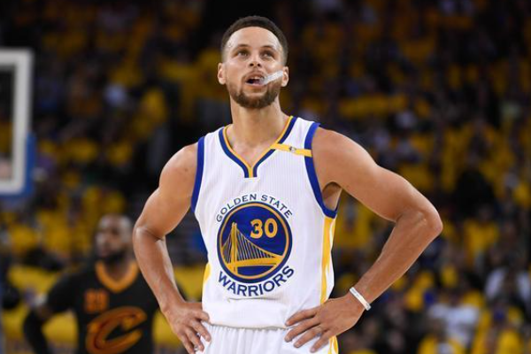 籃球比賽中六種防守戰(zhàn)術(shù)是什么？