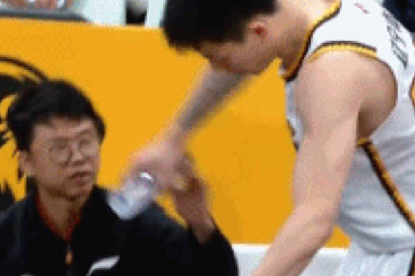 廣廈逆襲！遼寧男籃新賽季首戰(zhàn)失利遭遇慘敗